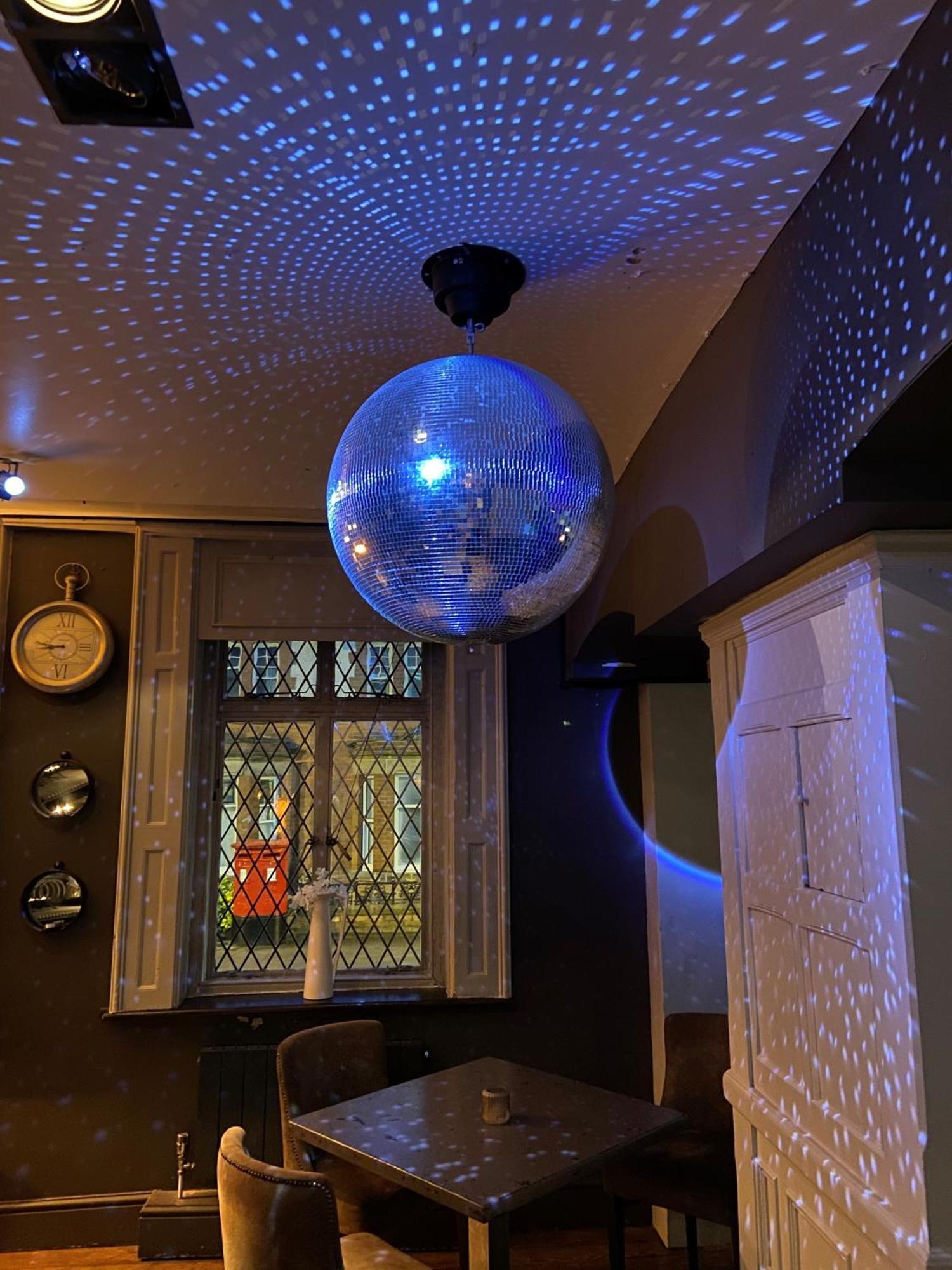 The White Hart Hotel 우토제터 외부 사진