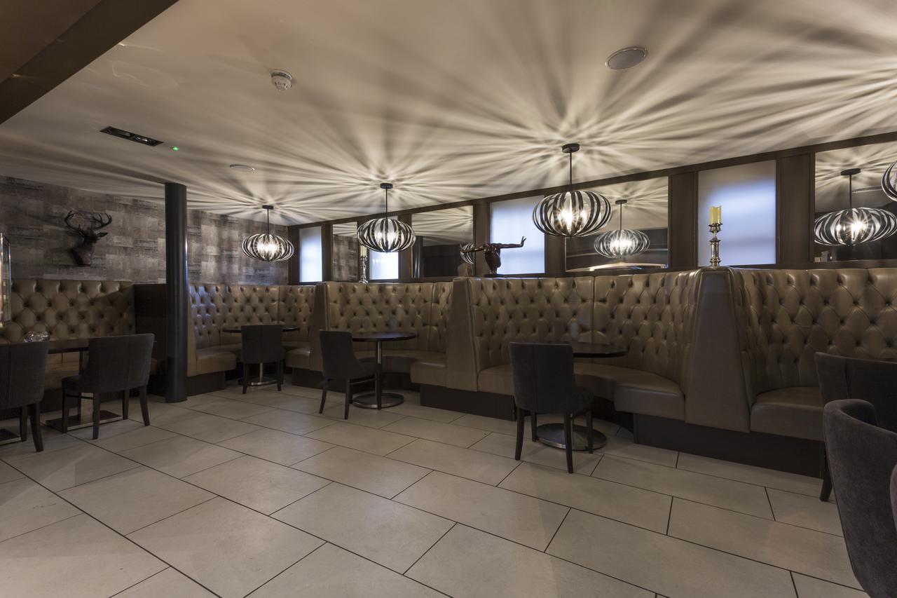 The White Hart Hotel 우토제터 외부 사진