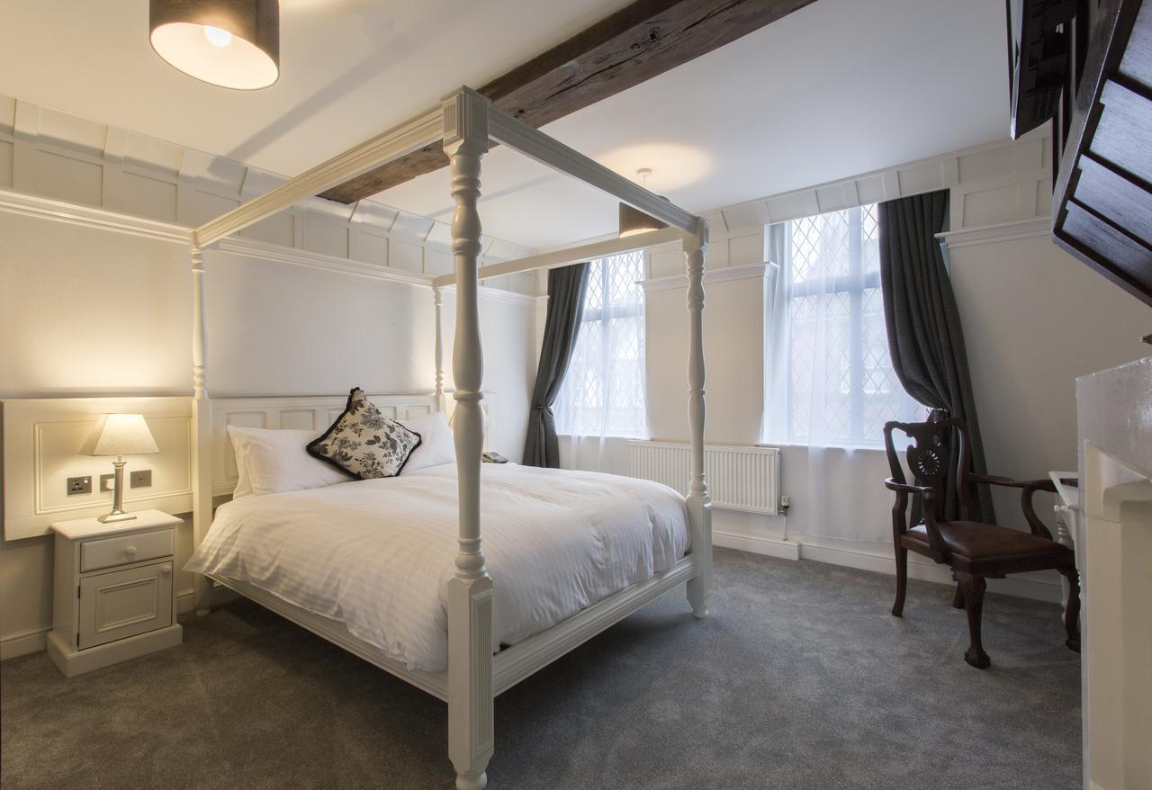 The White Hart Hotel 우토제터 외부 사진