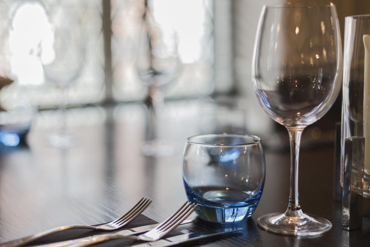 The White Hart Hotel 우토제터 외부 사진