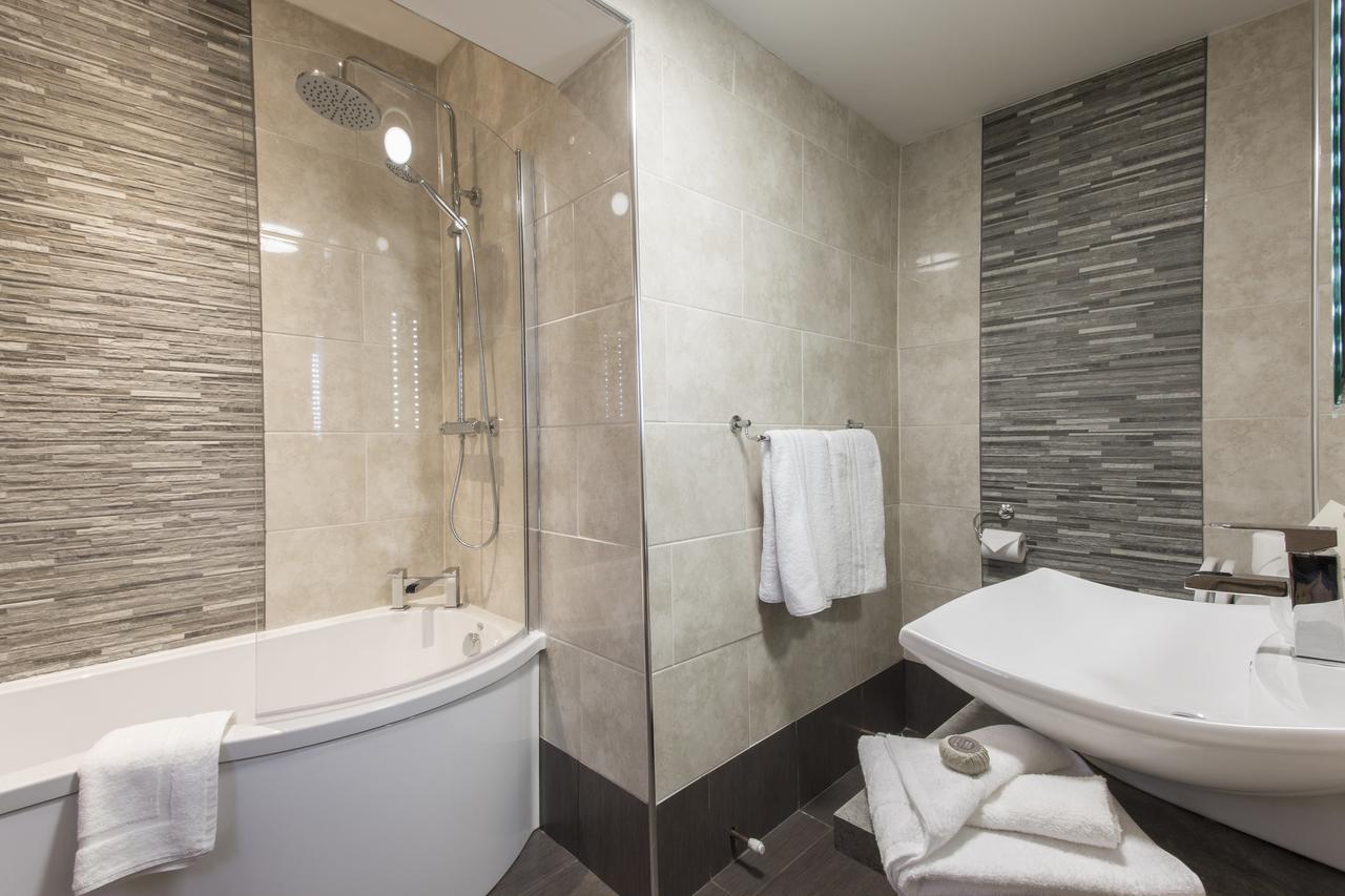 The White Hart Hotel 우토제터 외부 사진