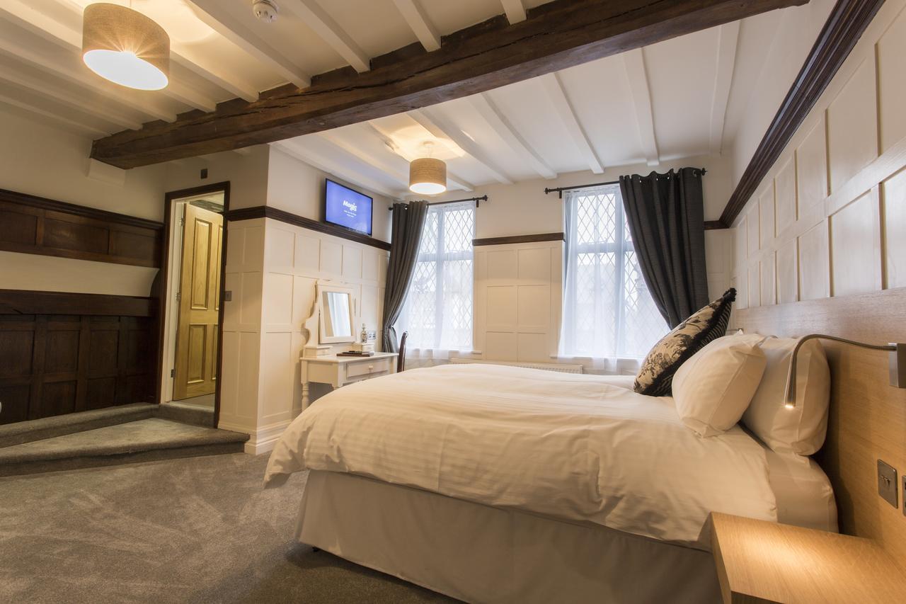 The White Hart Hotel 우토제터 외부 사진